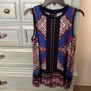 New never worn sleeves top
